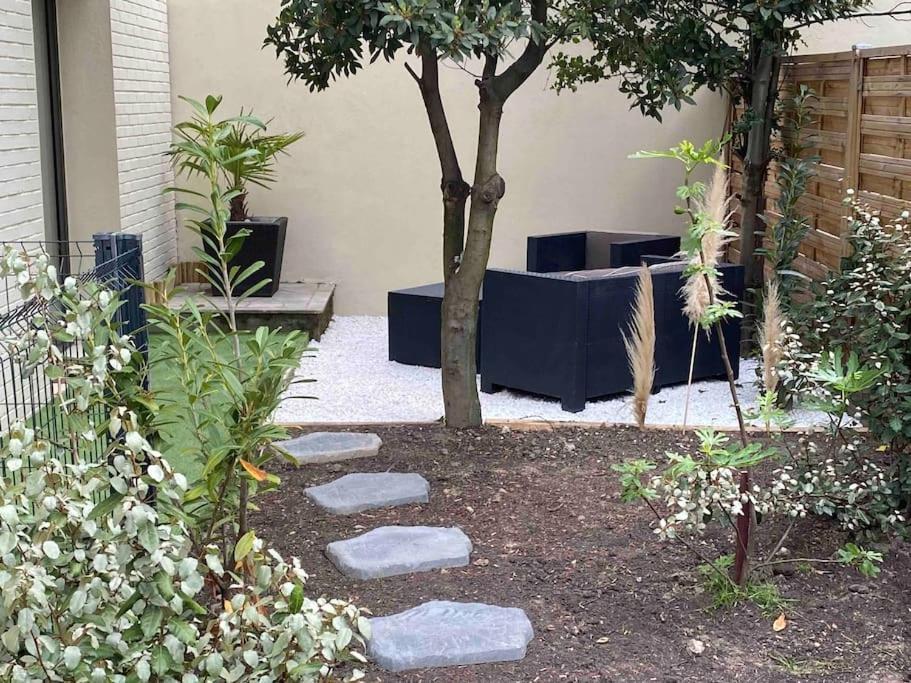 Studio Equipe En Rez De Jardin ビユールバンヌ エクステリア 写真